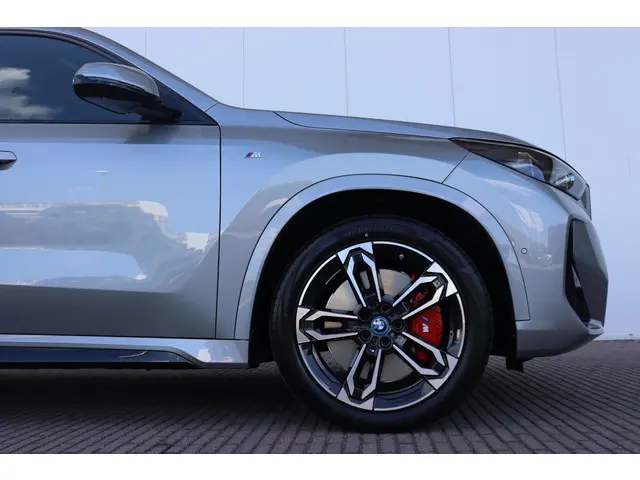 BMW iX1 eDrive20 67 kWh 2025 Elektrisch 5