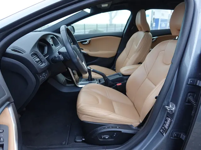 Volvo V40 2.0 T3 Nordic+ 2017 Benzine 5