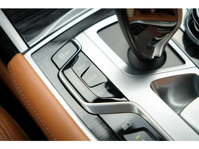BMW 7 Serie 745e High Executive 2019 Hybride Benzine 48