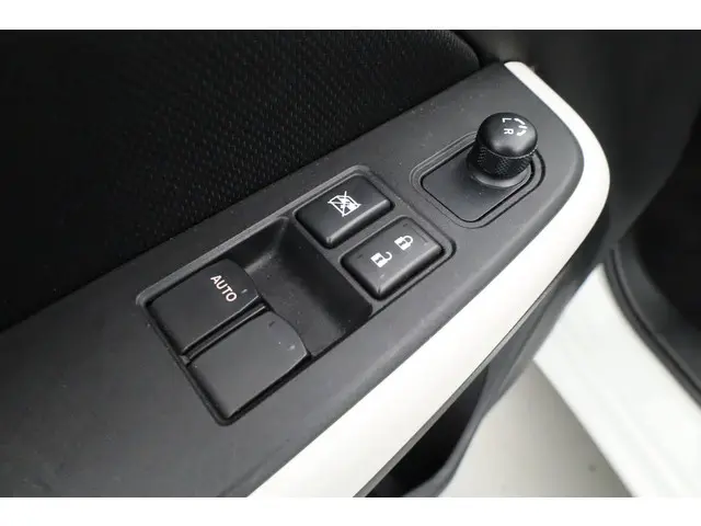 Suzuki Swift 1.2 Stijl Smart Hybrid 2020 Benzine 7