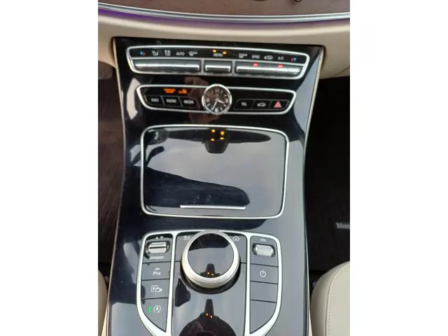 Mercedes-Benz E-Klasse 200 Prestige 2016 Benzine 37
