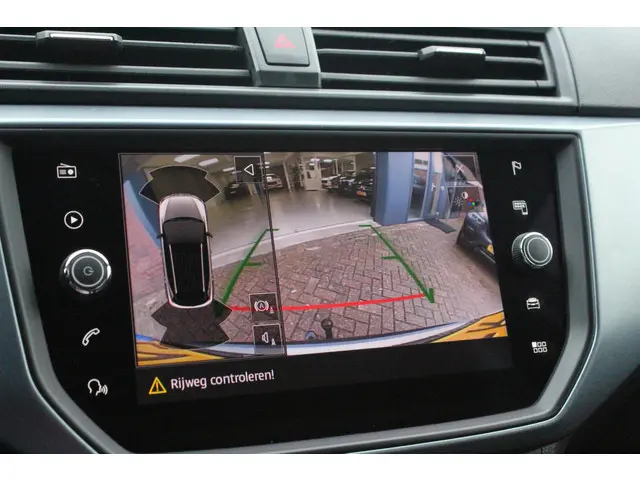 SEAT Arona 1.6 TDI Style Business Intense 2019 Diesel 29