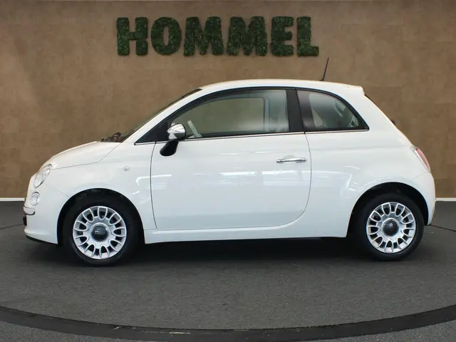 Fiat 500 1.0 TwinAir Easy 2013 Benzine 10