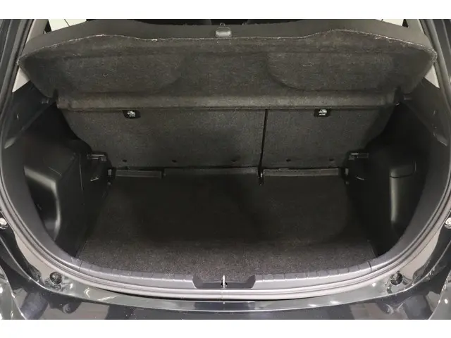 Toyota Yaris 1.5 VVT-i Design Sport, 2018 Benzine 29