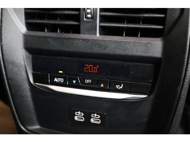 BMW 3 Serie Touring 320e 2023 Hybride Benzine 21