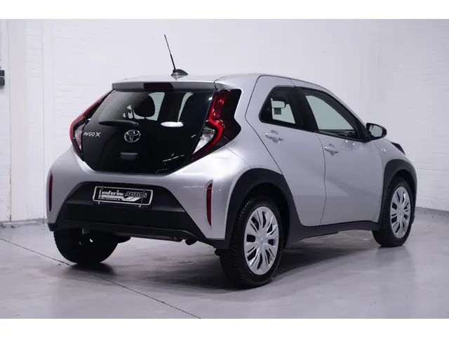 Toyota Aygo X 1.0 VVT-i MT Play 2022 Benzine 4