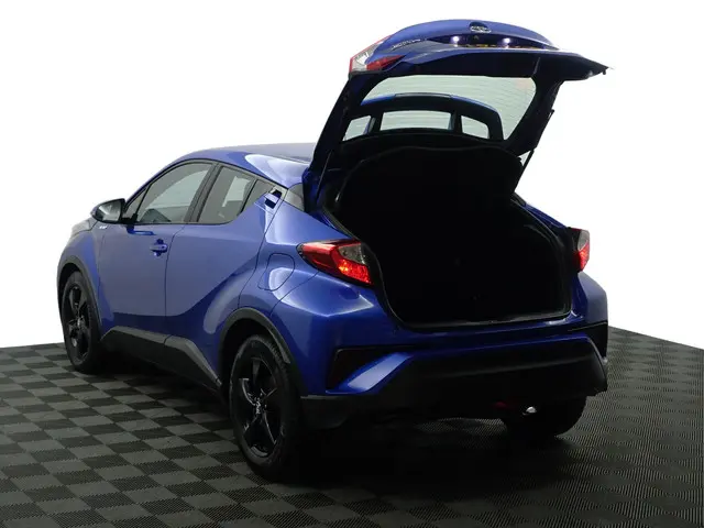 Toyota C-HR 1.8 Hybrid Dynamic Aut- 2017 Hybride Benzine 30