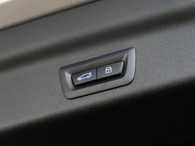 BMW X1 xDrive25e 2025 Hybride Benzine 22