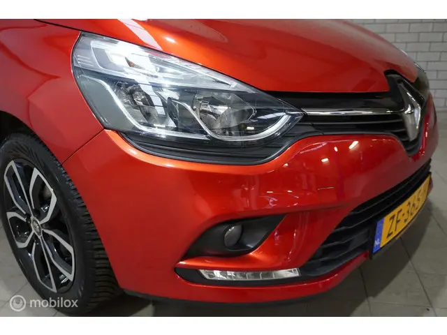 Renault Clio 0.9 TCe Limited 2019 Benzine 6
