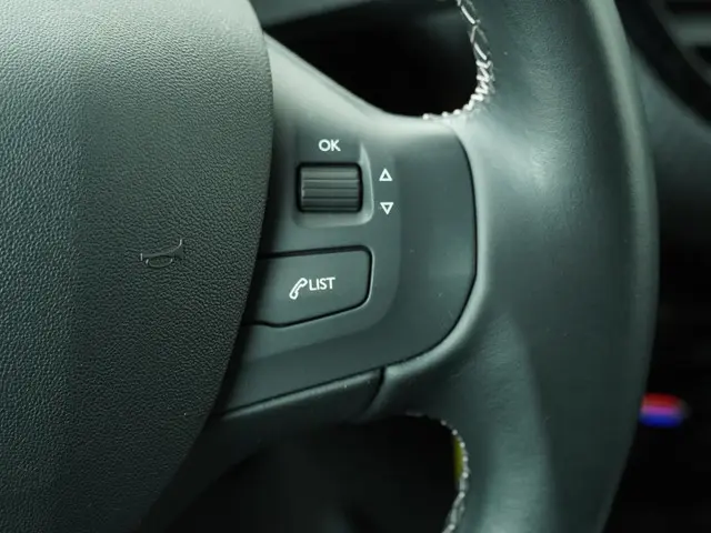 Peugeot 2008 1.2 PureTech Allure 2019 Benzine 16