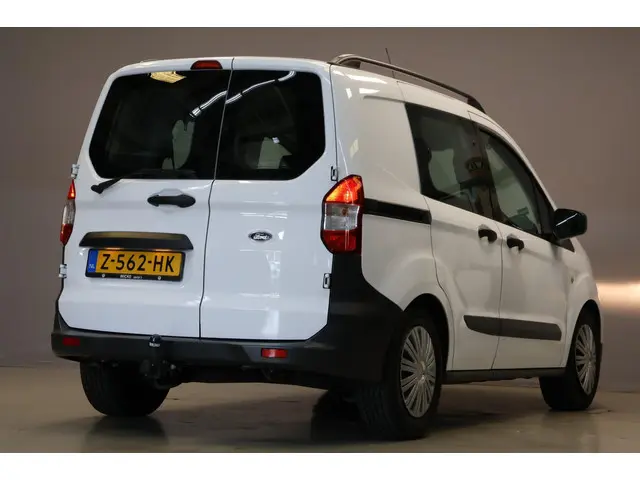 Ford Tourneo Courier |Airco|Trekhaak| 2018 Benzine 2