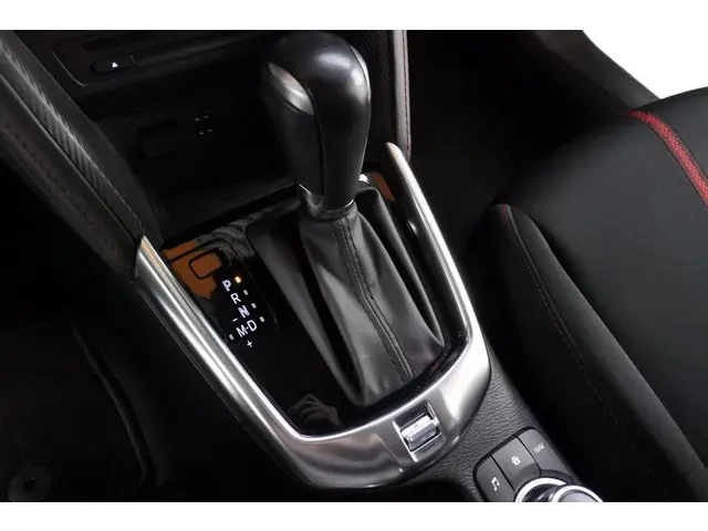 Mazda 2 1.5 90pk Automaat GT-M Driver 2016 Benzine 25