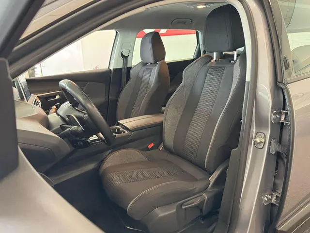 Peugeot 5008 1.2 PureTech 2019 Benzine 10