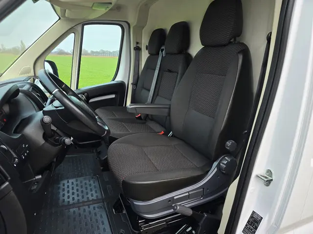 Peugeot Boxer 2.2 BlueHDi L2 H2 3.5T 2023 Diesel 19