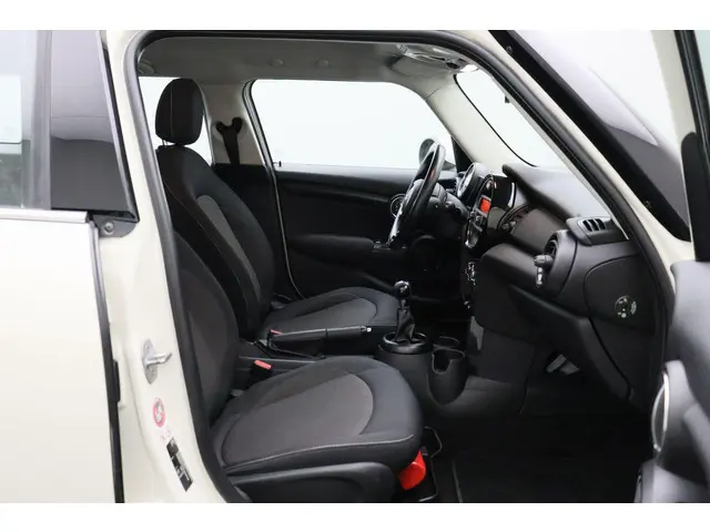 MINI One Mini 1.2 Business 2016 Benzine 16