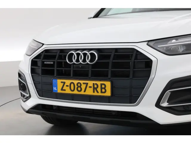 Audi Q5 50 TFSI e 2021 Hybride Benzine 49