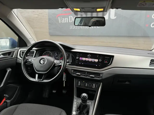 Volkswagen Polo 1.0 TSI Highline Business R 2021 Benzine 6