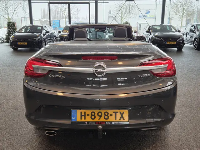 Opel Cascada 1.6 Turbo Cosmo 2015 Benzine 6