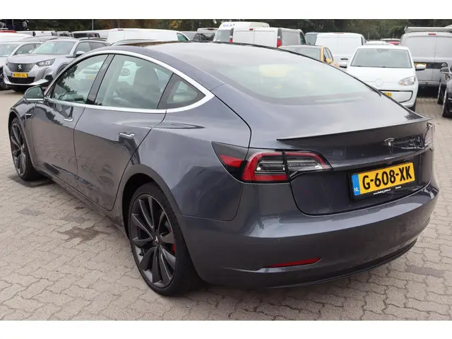 Tesla Model 3 Performance AWD 75 kWh 2019 Elektrisch 9