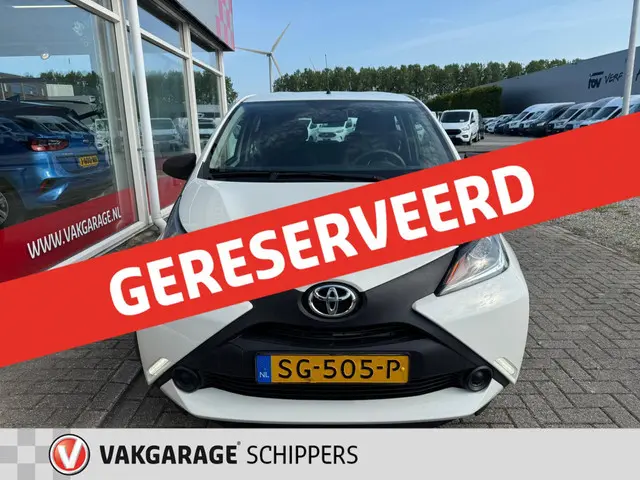 Toyota Aygo 1.0 VVT-i x airco cruise 5d 2018 Benzine 23