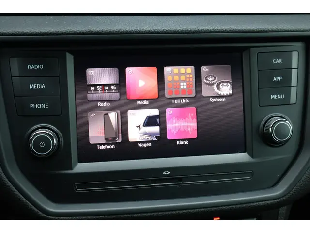 SEAT Arona 1.5 TSI EVO FR 2019 Benzine 22