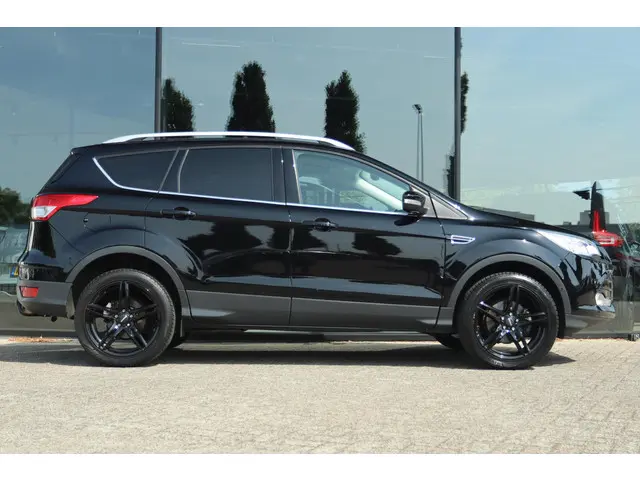 Ford Kuga 1.5 TITANIUM 2015 Benzine 5