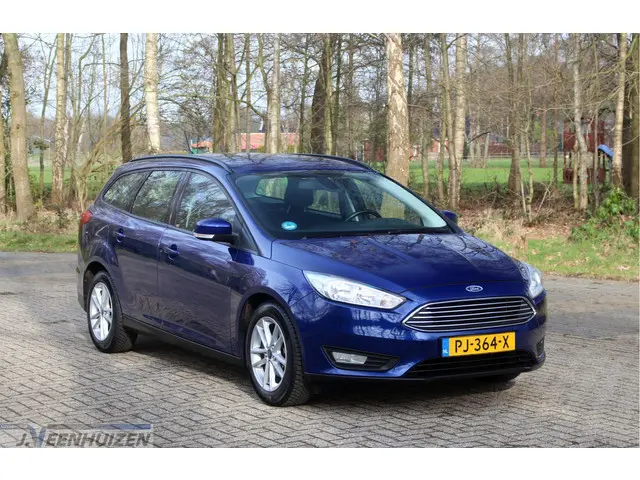 Ford Focus Wagon 1.0 Lease Edition 2017 Benzine