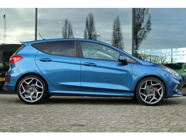 Ford Fiesta 1.5 ECOBOOST ST-3 200PK 2019 Benzine 16