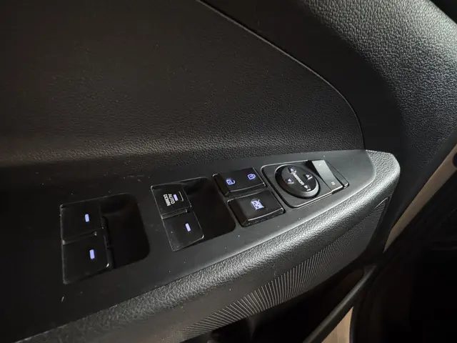 Hyundai Tucson 1.6 GDi Anniversary Edition 2018 Benzine 22