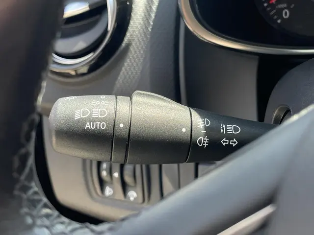 Renault Clio Estate 0.9 TCe Intens 2019 Benzine 21