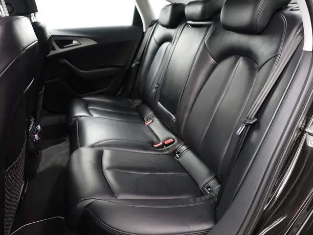 Audi A6 Limousine 2.0 TFSI S Line Aut- 2015 Benzine 26