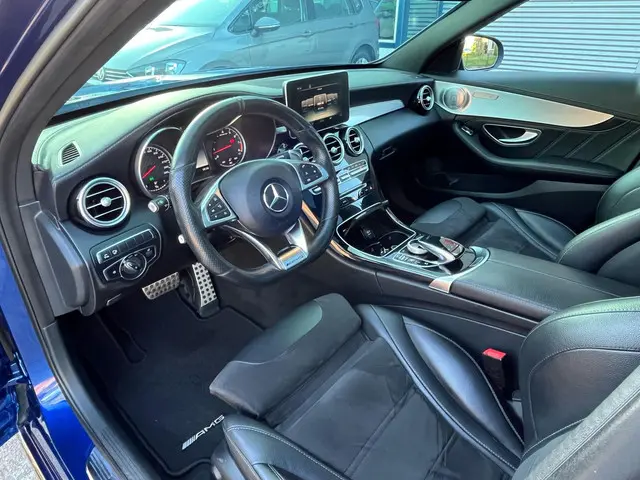 Mercedes-Benz C-Klasse 63 AMG 2017 Benzine 11