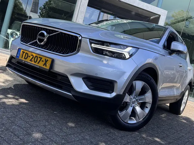 Volvo XC40 2.0 T4 Momentum 2018 Benzine 13