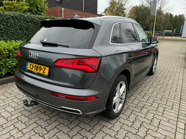 Audi Q5 2.0 TFSI quattro Sport S Line 2018 Benzine 3