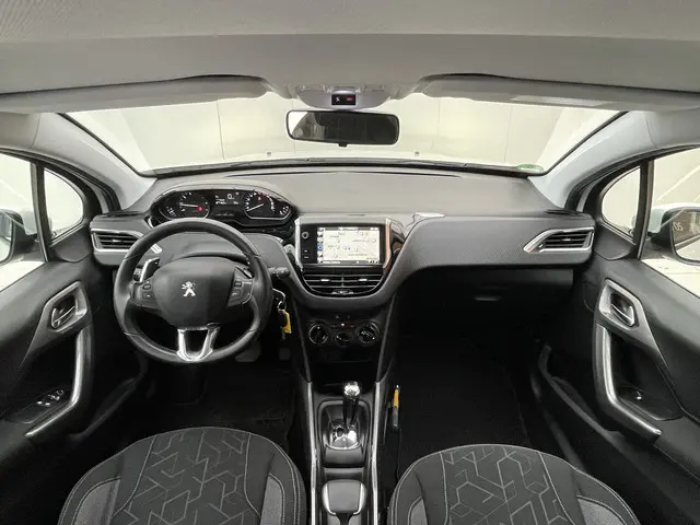 Peugeot 2008 PureTech 82 ETG Blue Lion 2016 Benzine 5