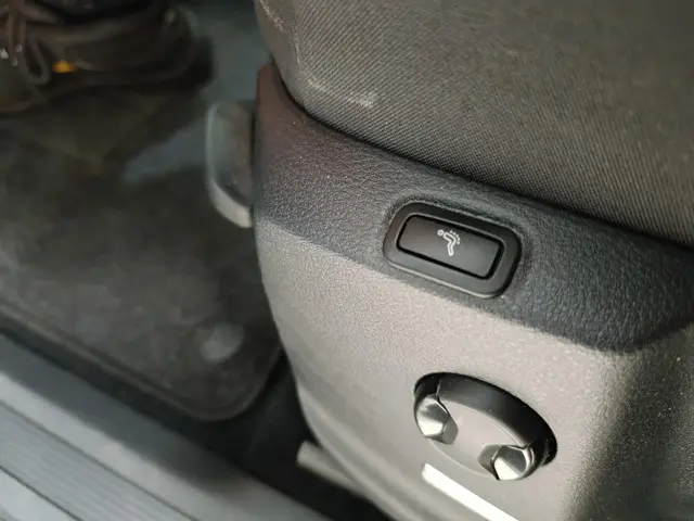 Volkswagen Touran 1.4 TSI Connected Series 2017 Benzine 25