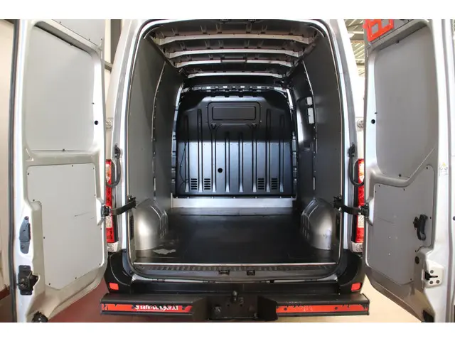 Opel Movano 3