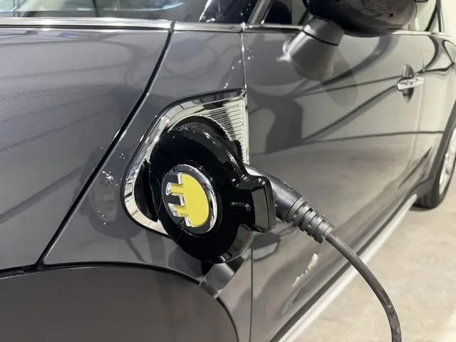 MINI Countryman 1.5 Cooper S ALL4 2019 Hybride Benzine 16