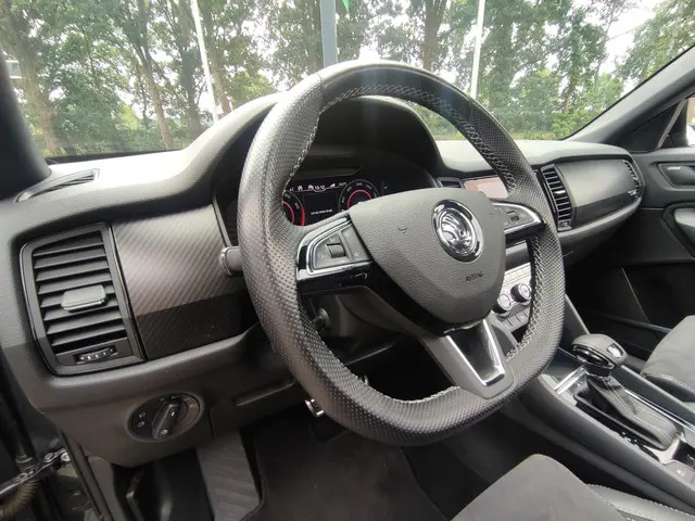 Škoda Kodiaq 1.5 TSI DSG Sportline Business 2020 Benzine 14