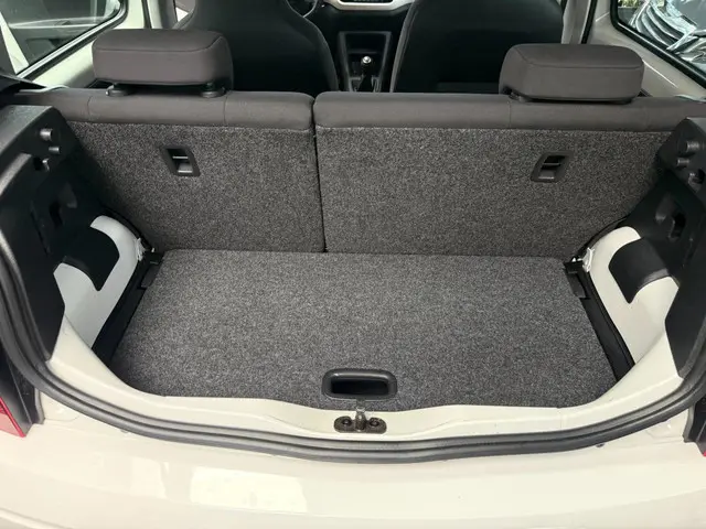 Volkswagen up! 1.0 move up! BlueMotion 2015 Benzine 13