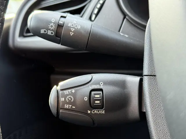 Citroën C3 1.2 PureTech Collection 2015 Benzine 14