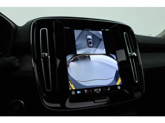 Volvo XC40 2.0 B3 Ultra Dark 2025 Hybride Benzine 31