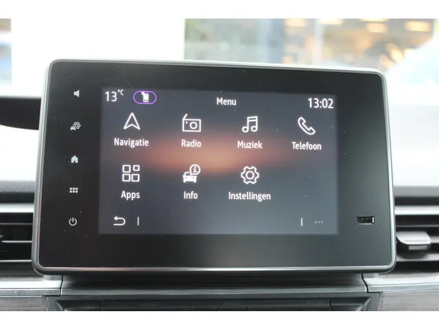 Renault Kangoo 1.3 TCe Techno 2023 Benzine 25