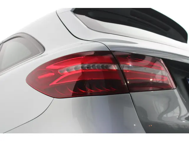 Mercedes-Benz GLC 250 4MATIC Business 2017 Benzine 20