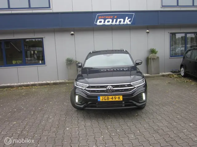 Volkswagen T-Roc 3