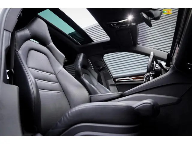Porsche Panamera Sport Turismo 2.9 4S 2018 Benzine 17