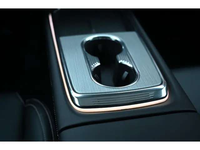 Mazda 6 6e Takumi 68.8 kWh 258pk 2025 Elektrisch 53