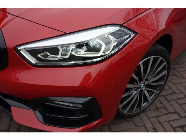 BMW 1 Serie 118i 2020 Benzine 29