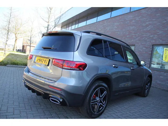 Mercedes-Benz GLB 200 Business Solution AMG 2020 Benzine 6