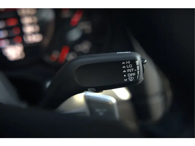 Porsche 911 3.0 Carrera 2018 Benzine 40